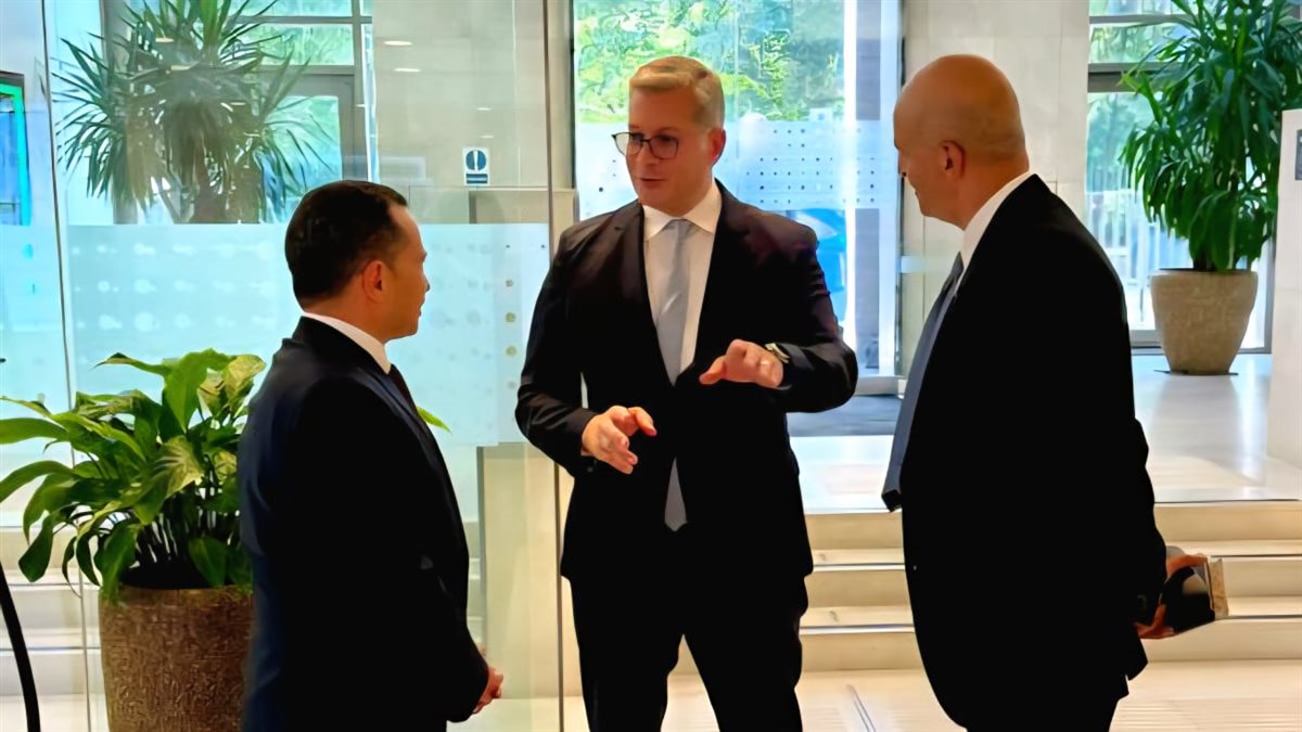 6cf1fa08-2f1d-4ac7-951a-0bf850006e09