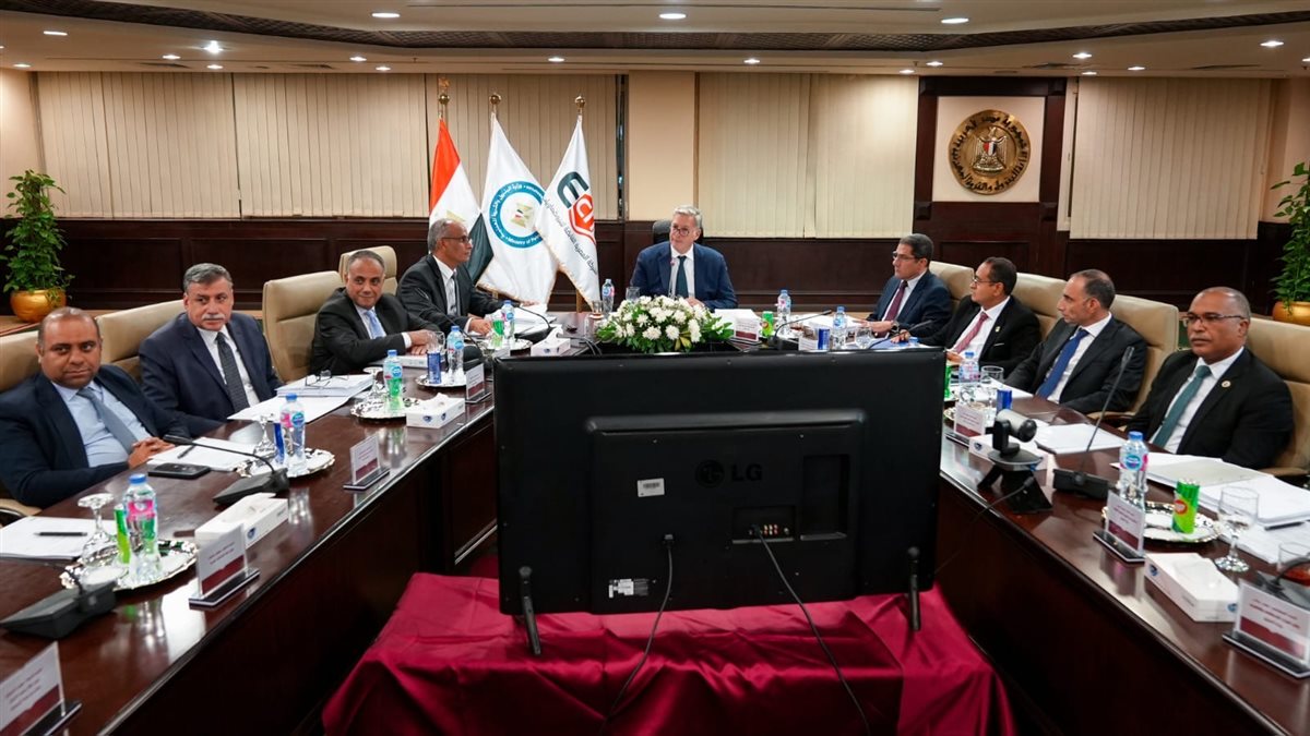 162ef9c2-3cda-4dc2-b540-b34e09dabefe