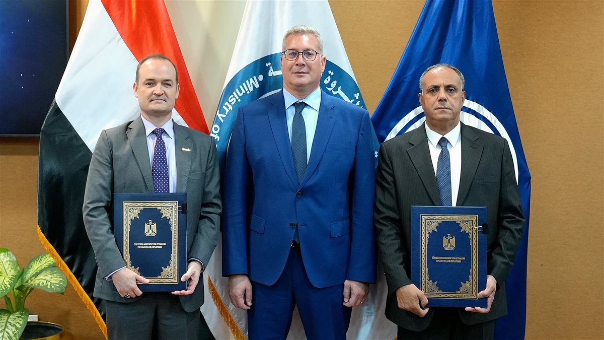 dc87b3f7-bc50-45bf-b9bd-c5355c421fb8