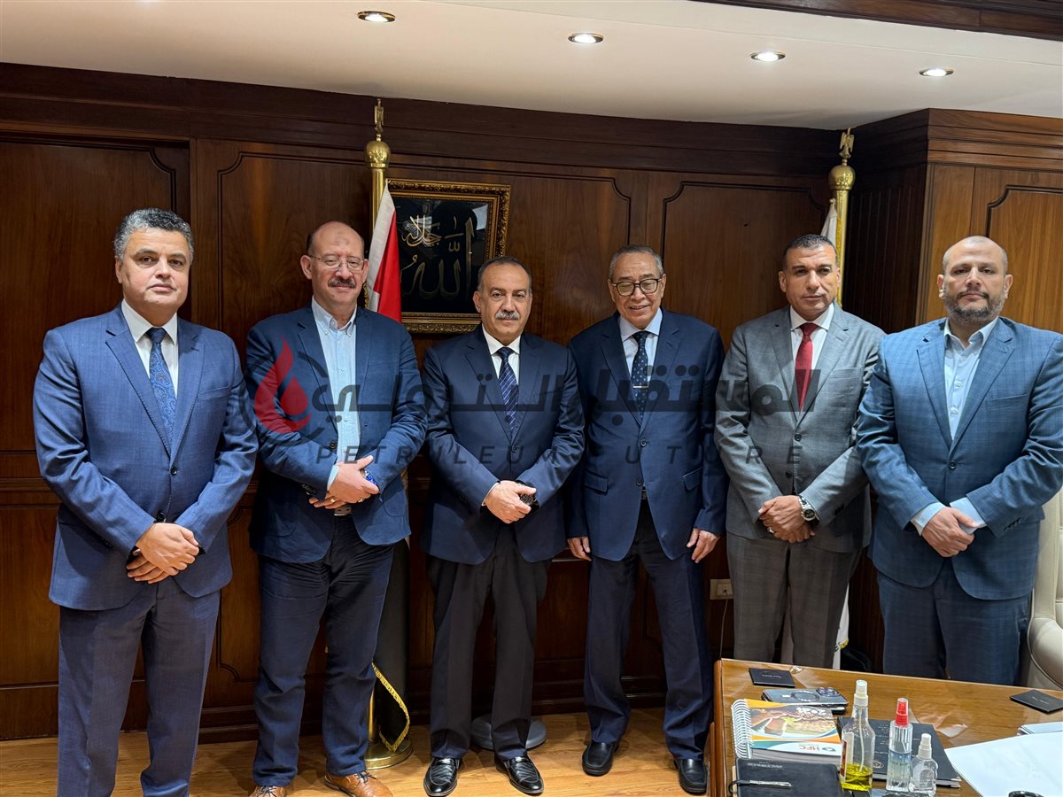 f2478c95-8012-490f-8162-56d26b17b35c