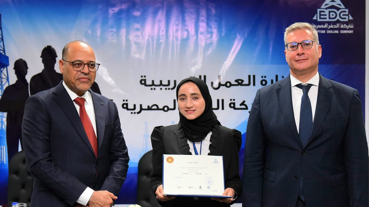 f3940713-b340-4abe-9a9c-71886a965489