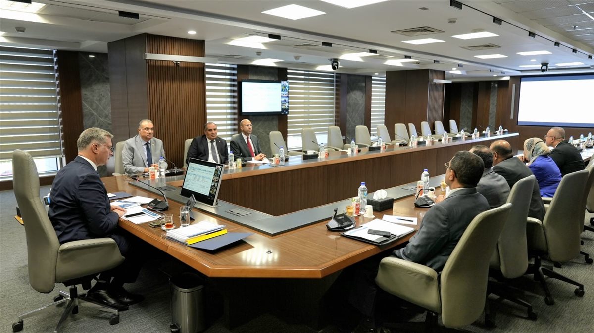 2e74b634-441b-4fc8-bb49-49301d744ddc