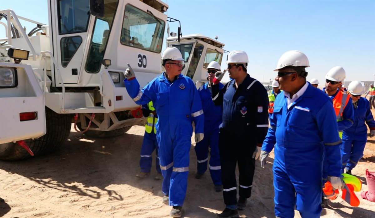 c29bd80e-aaf1-40c8-a851-e9635bbdfe74