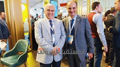 مصطفى حسين يخرج للمعاش 