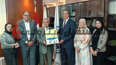 بوتاجاسكو تكرم حاتم عاشور لبلوغة قمة العطاء الوظيفى