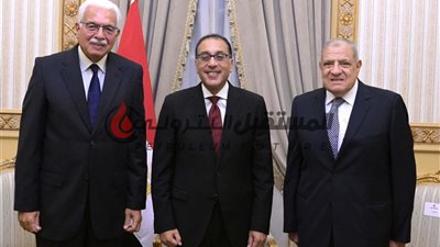 نظيف ومحلب ومدبولي في حفل اليوبيل الذهبي لكلية الهندسة