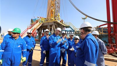 بتروبكر تخطط لزيادة إنتاجها 350 برميل بترول يوميا