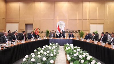 كما انفردت المستقبل: وزير البترول يلتقي قيادات التعدين