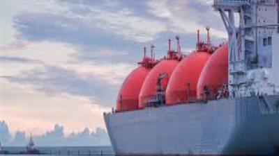 إيجاس تدرس تأجيل استلام 20 شحنة غاز مسال إلى الربع الأول من 2026