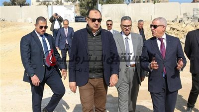 وزير قطاع الأعمال العام يزور 