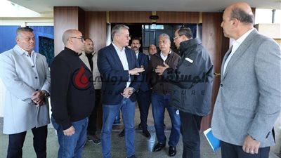 بالصور: بدوي يتفقد مجمع موبكو لإنتاج الأسمدة بدمياط