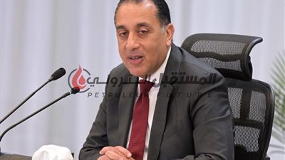 رئيس الوزراء يهنئ البابا تواضروس الثاني بعيد القيامة المجيد