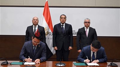 رئيس الوزراء يشهد توقيع عقد إنشاء مصنع سايلون الصينية للإطارات بـ السخنة