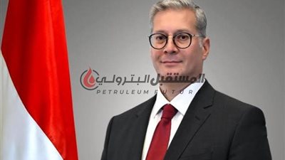عاجل : وزير البترول يصل السويس لبدء زيارته لشركتى النصر والسويس 