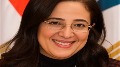 نون النسوة: أمل طنطاوي..عام من الصمت وحمل الأعباء