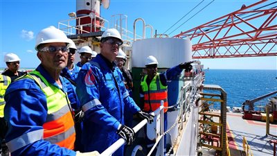 استجابة للمستقبل: بدوي يتفقد حقول شمال سيناء