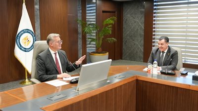 وزير البترول يستعرض فرص دخول كارجاس إلى الدول العربية والإفريقية