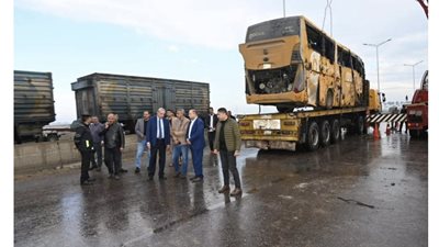 تعرف على تفاصيل تفقد رئيس شركة بدرالدين لحادث اتوبيس الاُبيض