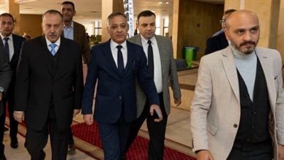 محافظ أسيوط ورئيس شركة النيل يكرمون موزعي  منتجات الشركة ويفتتحون محطة جديدة