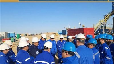 وكيل وزارة البترول للإنتاج ومجلس إدارة شركة الحفر في زيارة ميدانية للحفار EDC -11