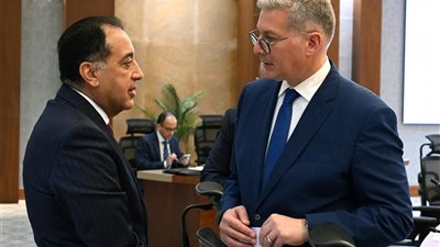 وزير البترول يستعرض نتائج تقرير 