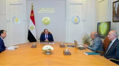 الرئيس السيسي يتابع خطة تحديث منظومة الكهرباء ويوجه بالاعتماد على الطاقة المتجددة.