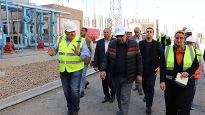  عصمت يتفقد محطة الربط الكهربائي المصري السعودي العملاقة جهد 500 كيلو فولت تيار مستمر بمدينة بدر ويتابع ميدانيًا الاختبارات تمهيدًا للتشغيل وإطلاق التيار