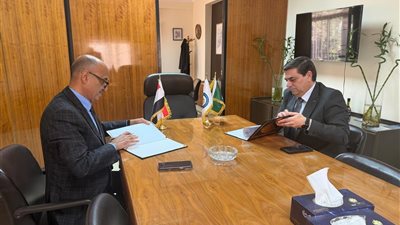 *توقيع بروتوكول تعاون بين 