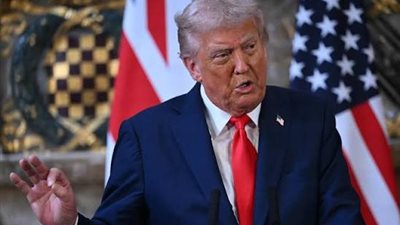 ترامب يلوح بـ 