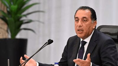 رئيس الوزراء: زيادة برميل النفط 15 دولارًا بعد قرار تحريك الأسعار محليًا