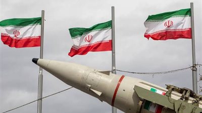 عاجل: الحرس الثوري يدعو لإخلاء المناطق المجاورة لمواقع القوات الأمريكية