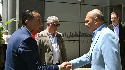 رئيس الوزراء يبدأ جولة موسعة لافتتاح 9 مشروعات صناعية بالمنطقة الاقتصادية لقناة السويس