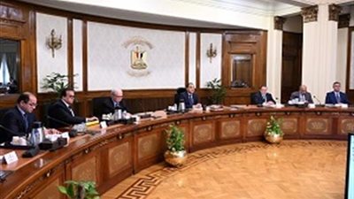 الوطن: الحكومة تدرس زيادة العمل عن بُعد إلى يومين أسبوعيًا بعد نجاح تجربة الأحد