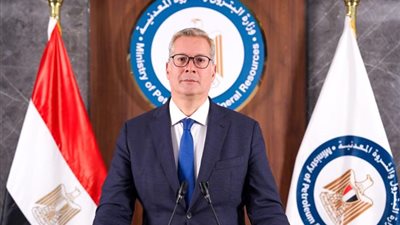 عاجل: البترول تسحب عضويات مجالس الإدارة من عدد من القيادات