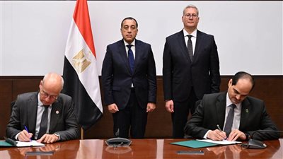 رئيس الوزراء يشهد توقيع مذكرة تفاهم للتعاون في أنشطة استكشاف الغاز الطبيعي بمنطقة غرب البحر المتوسط