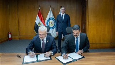وزير البترول يشهد توقيع مذكرة تفاهم مع  