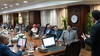 البترول تبدأ تطبيق منظومة المراسلات الإلكترونية في 120 شركة