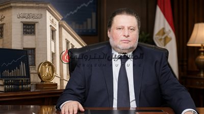 هل يتم التجديد لمحافظ البنك المركزي حسن عبدالله ؟