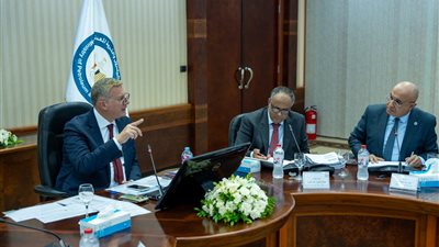 اعتماد الجمعية العامة لشركتي النصر والسويس لتصنيع البترول