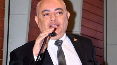 نقابي سابق يطالب بتمثيل أصحاب المعاشات في المجلس التنفيذي لنقابة البترول