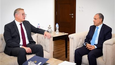 وزير الخارجية يلتقي وزير البترول والثروة المعدنية لبحث الترويج للاستثمار في قطاعي البترول والتعدين