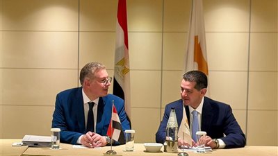 وزير البترول يبحث مع نظيره القبرصي تسريع مشروعات ربط الغاز القبرصي بالبنية التحتية المصرية