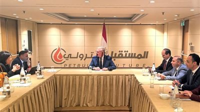 السبت: وزير البترول يتوجه للسعودية للمشاركة في مؤتمر الطاقة