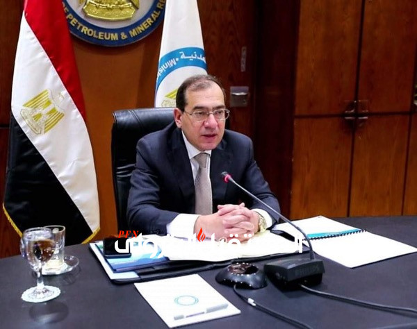 الملا : تنفيذ برنامج لتعظيم موارد مصر من الفوسفات