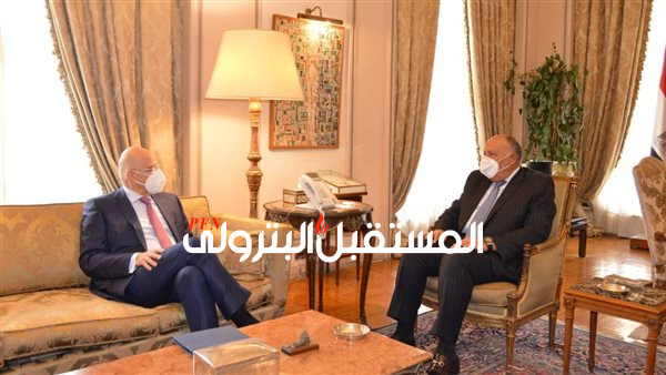 وزير الخارجية اليوناني من القاهرة: حل الخلافات مع تركيا صعبًًا لكنه ليس مستحيلًا.