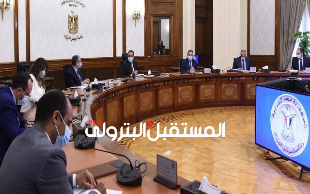 مدبولي يكلف الملا وشاكر بسرعة صياغة الاستراتيجية المصرية للهيدروجين الأخضر