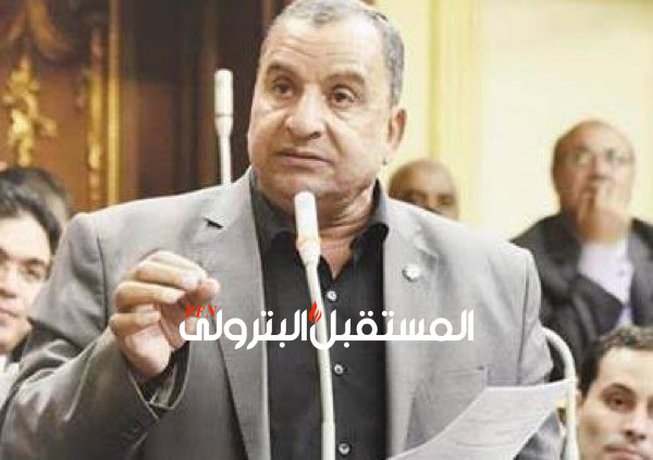 النائب عبد الحميد كمال يرفض مناقشة "فساد البترول" لغياب الملا ويقدم مذكرة ضده