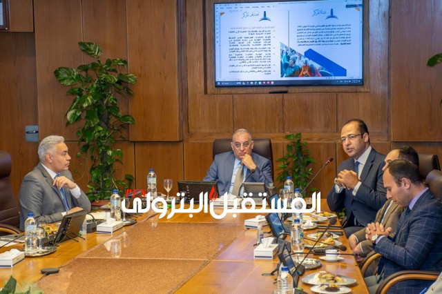 إنبي تناقش التعاون مع مركز بحوث الشرق الأوسط والدراسات المستقبلية بجامعة عين شمس